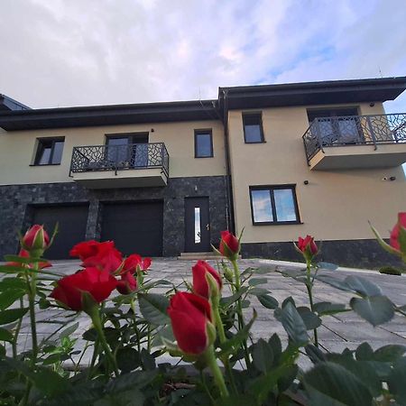 Apartmány Zaky Vrbov Esterno foto