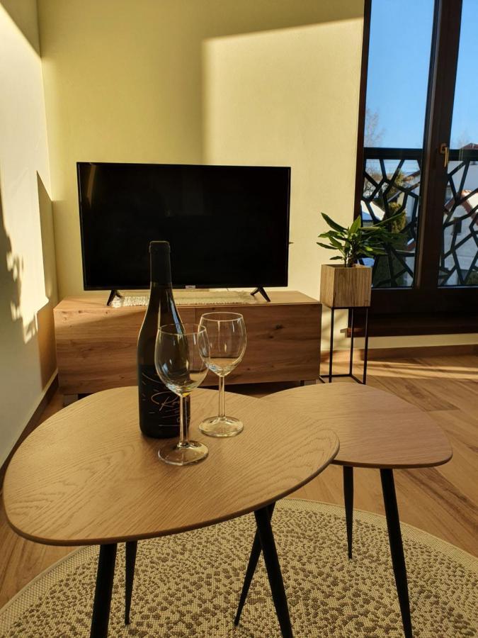 Apartmány Zaky Vrbov Esterno foto