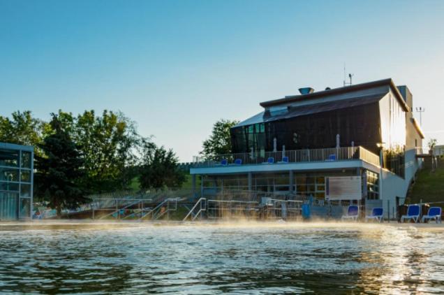 Apartmány Zaky Vrbov Esterno foto