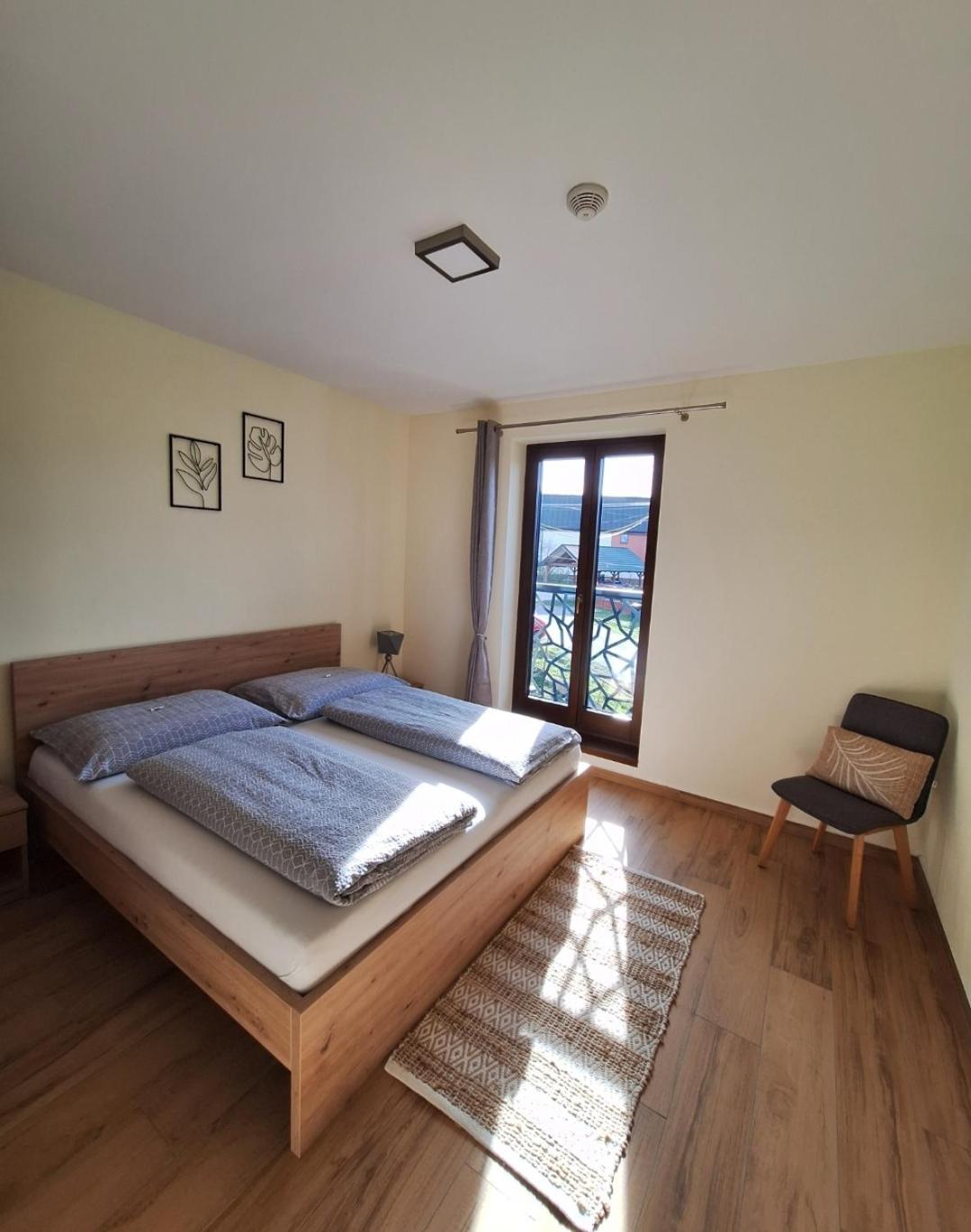 Apartmány Zaky Vrbov Esterno foto